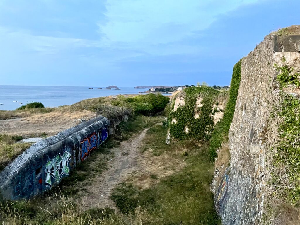 Les bunkers de la Pointe de la Varde