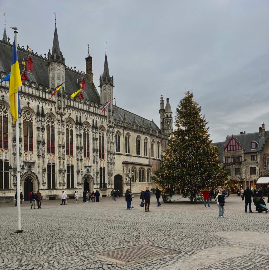 La place du Bourg, à Bruges